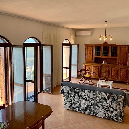Guesthouse Villa Rosa Berat Exterior photo