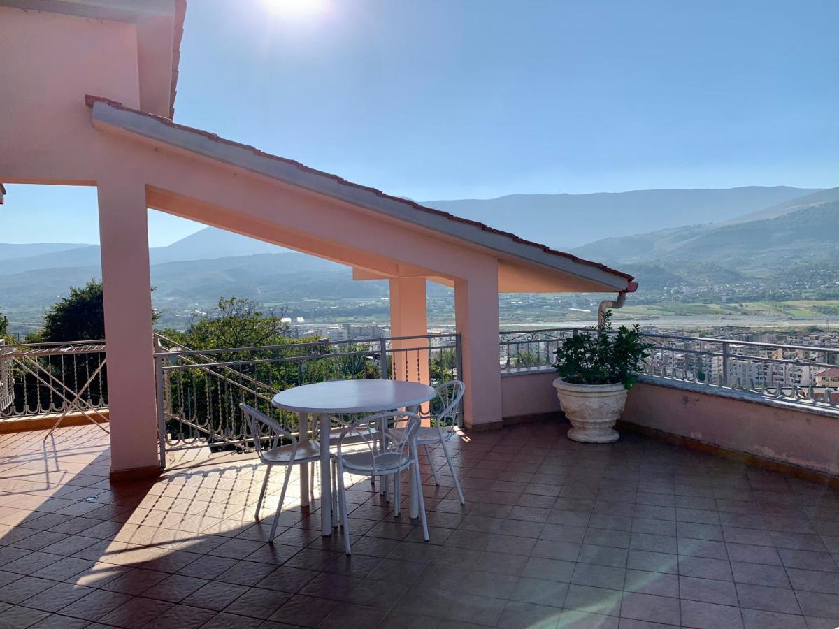 Guesthouse Villa Rosa Berat Exterior photo