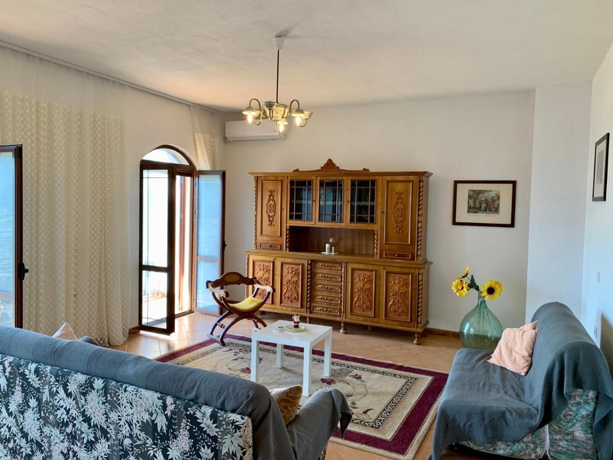 Guesthouse Villa Rosa Berat Exterior photo