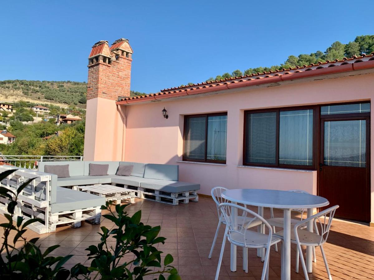 Guesthouse Villa Rosa Berat Exterior photo