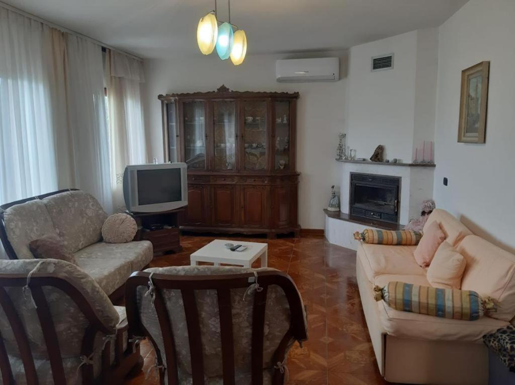 Guesthouse Villa Rosa Berat Room photo